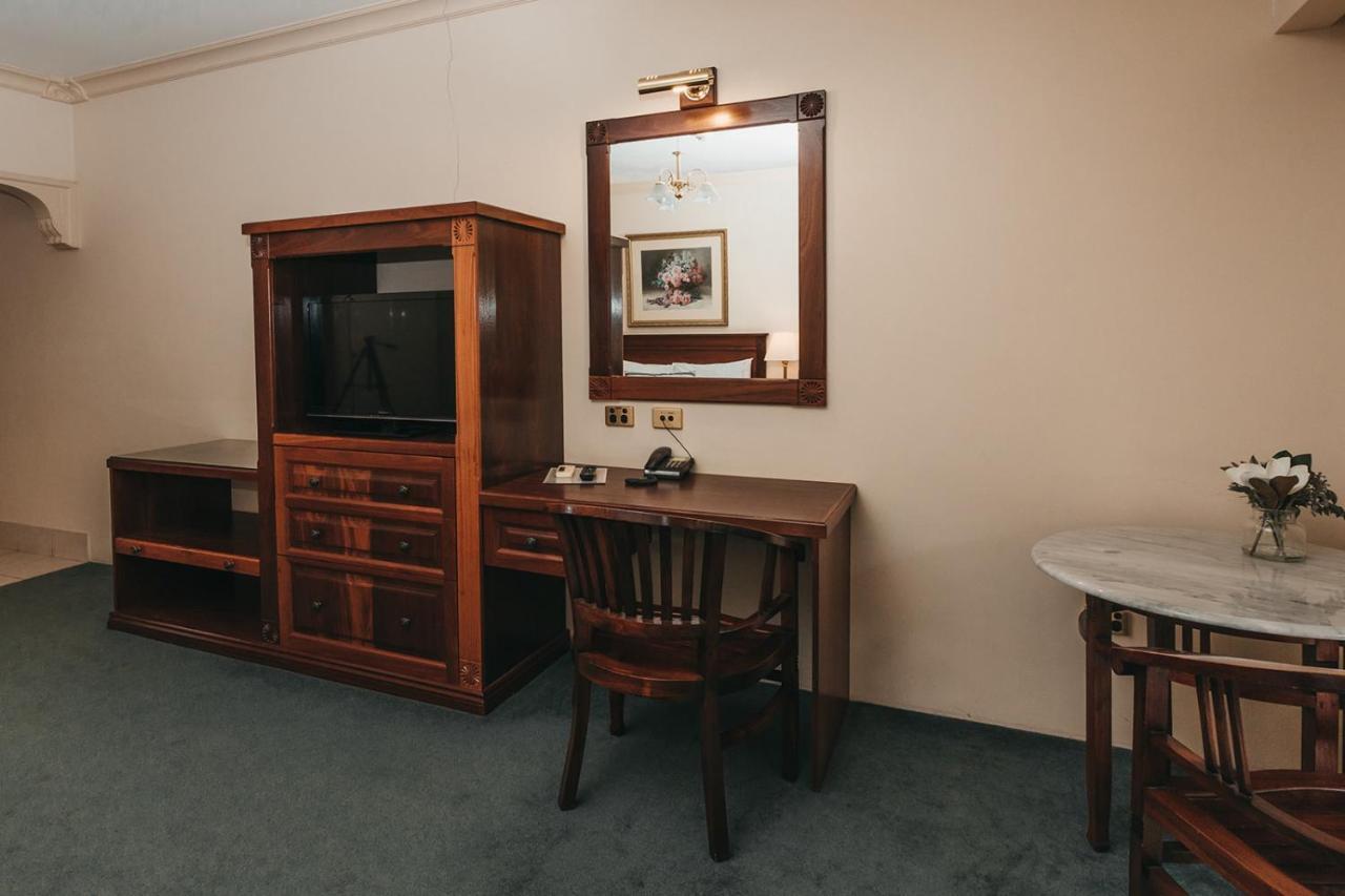 The Lawson Riverside Suites Wagga Wagga Exterior photo