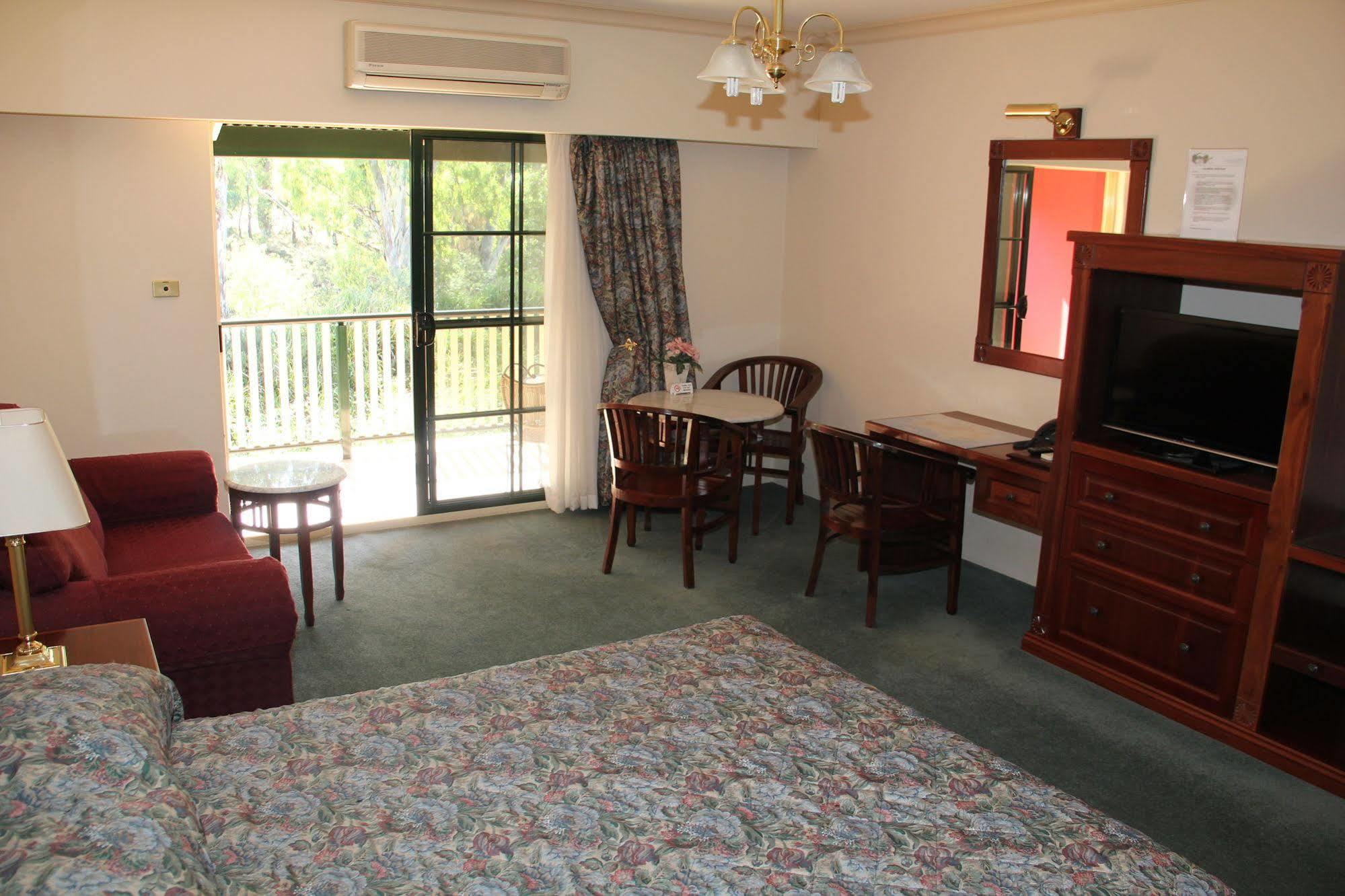 The Lawson Riverside Suites Wagga Wagga Exterior photo